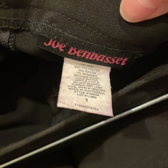 Black Skirt - Picture 4 of 4